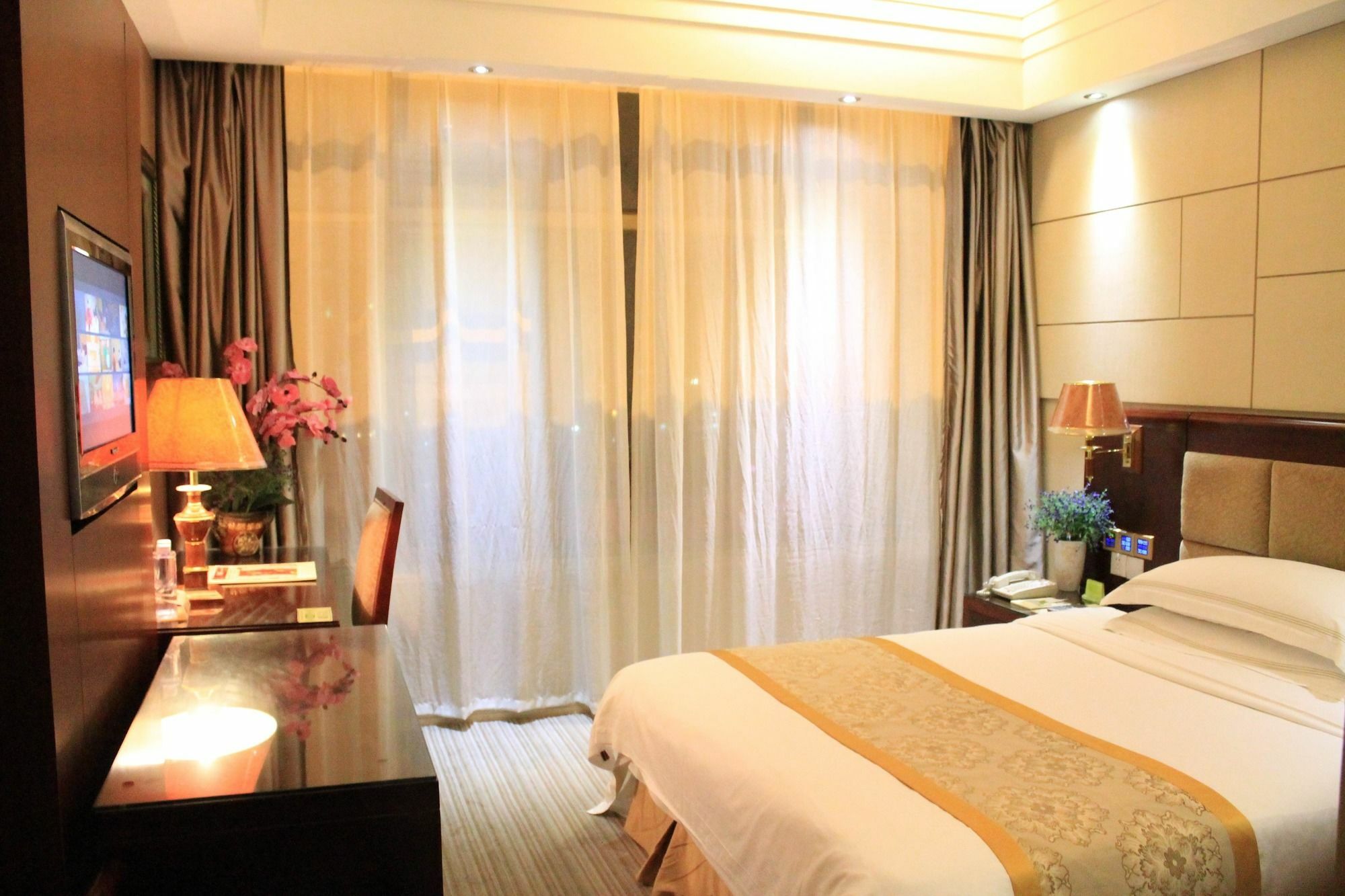 Vinenna International Hotel Shenzhen Shajing Екстериор снимка